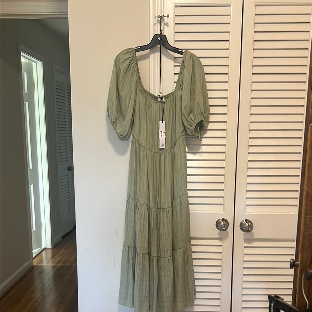 Elegant Green Tiered Dress